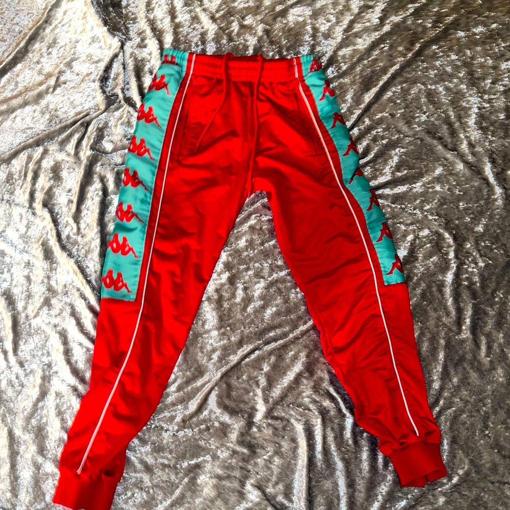 Very retro kappa sweatpants